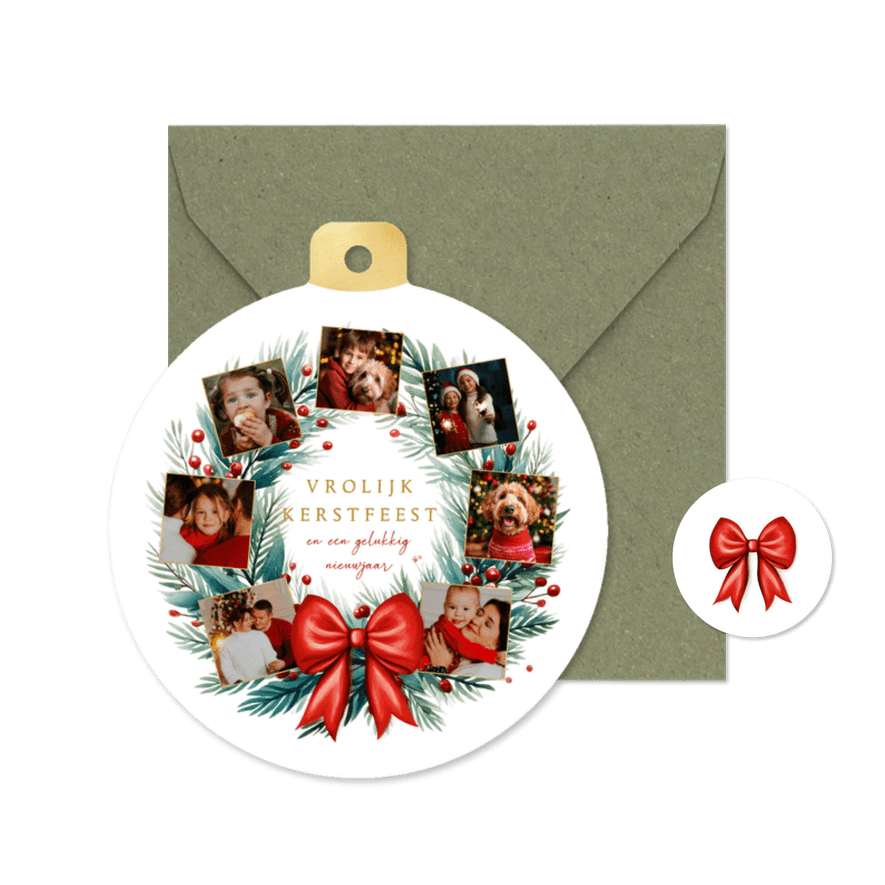 Kerstbalkaart fotocollage met kerstkrans en rode strik - Kaartimpressie