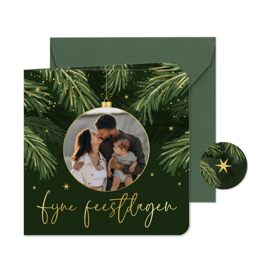 Kerstkaart dennentakken goud foto kerstbal fijne feestdagen - Kaartimpressie