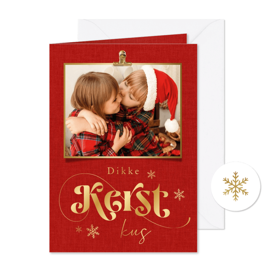 Kerstkaart dikke kerstkus goud sneeuwvlokken rood foto - Kaartimpressie