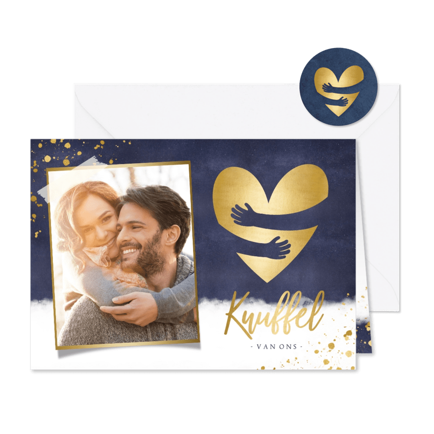 Kerstkaart gouden hart met papieren knuffel en eigen foto - Kaartimpressie