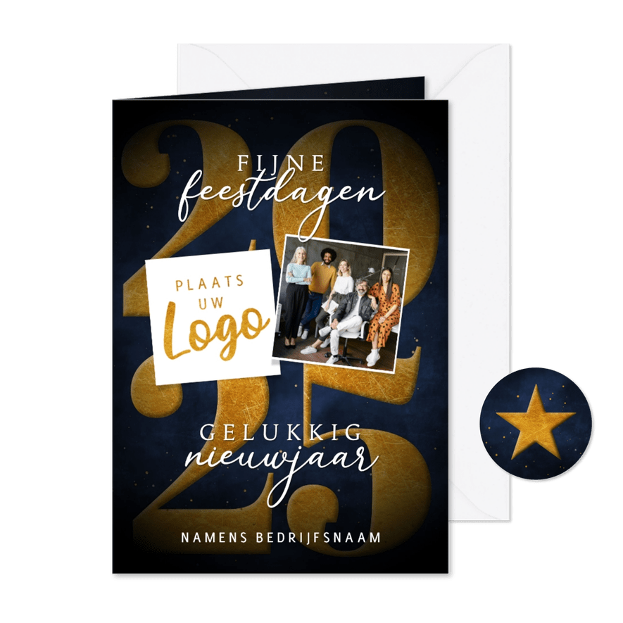 Kerstkaart goudlook '2026' met twee foto's - Kaartimpressie