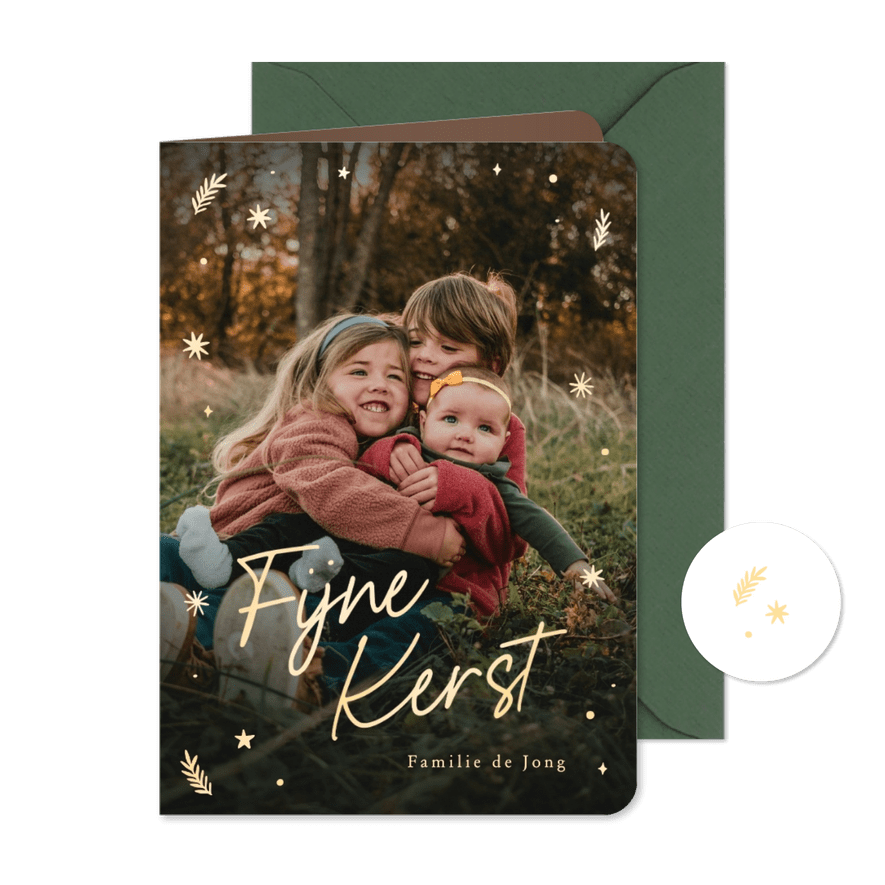 Kerstkaart grote foto fijne kerst met gouden sterren - Kaartimpressie