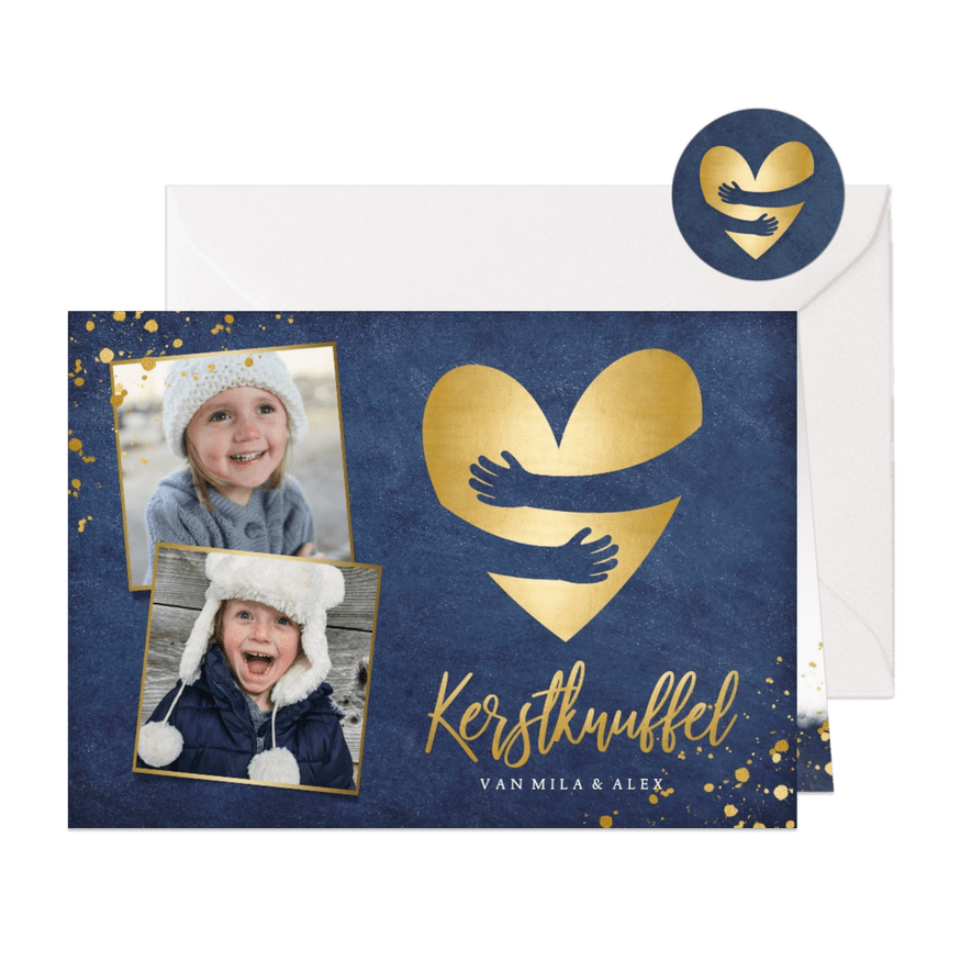 Kerstkaart kerstknuffel met gouden hart en 2 eigen foto's - Kaartimpressie