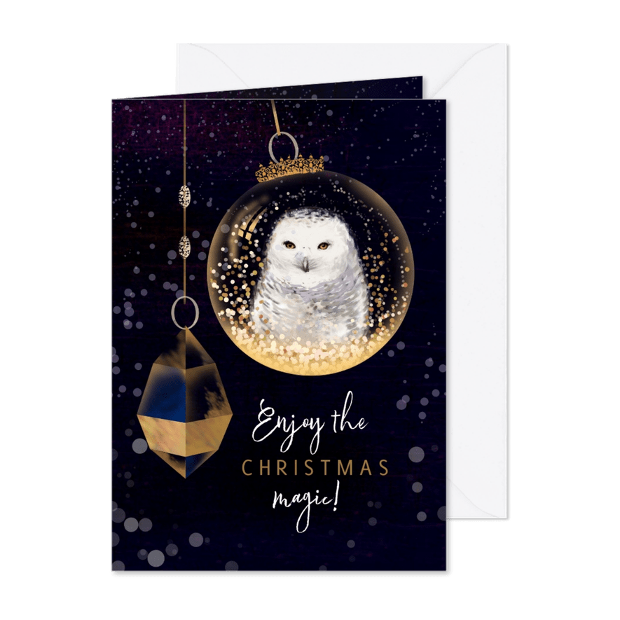 Kerstkaart met een uil in een kerstbal - Kaartimpressie