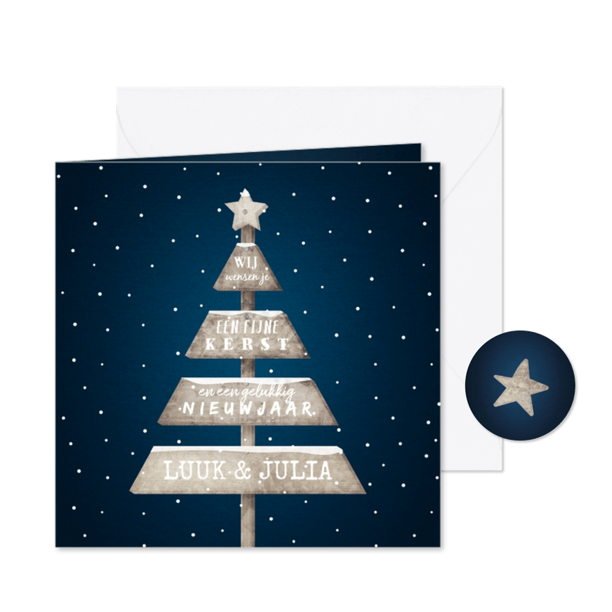 Kerstkaart met sneeuw en houten kerstboom - Kaartimpressie