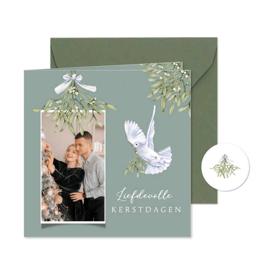 Kerstkaart mistletoe witte duif - Kaartimpressie