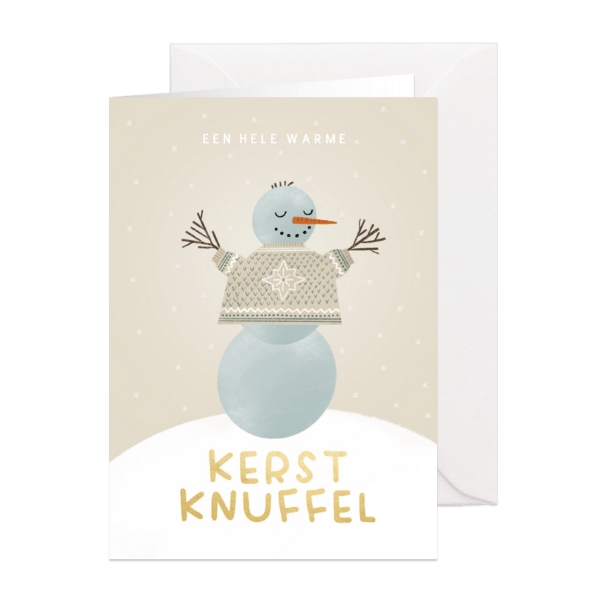 Kerstkaart sneeuwpop warme kerstknuffel beige - Kaartimpressie