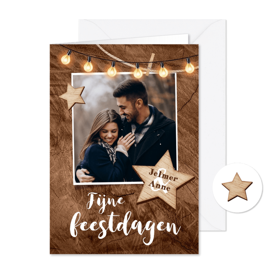 Kerstkaart sterren hout lampjes foto fijne feestdagen - Kaartimpressie