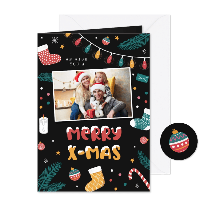 Kerstkaart vrolijk foto kerstballen sokken sterren sneeuw - Kaartimpressie