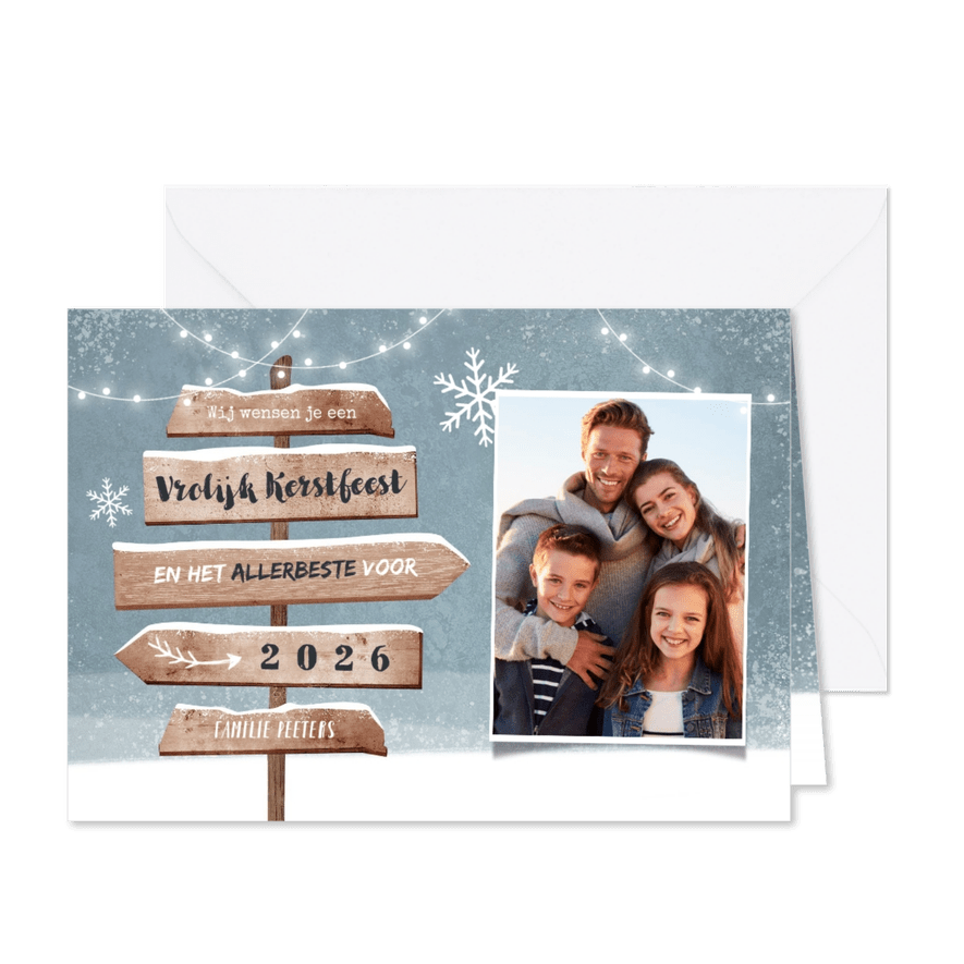 Kerstkaart wegwijzers winter hout sneeuw foto - Kaartimpressie