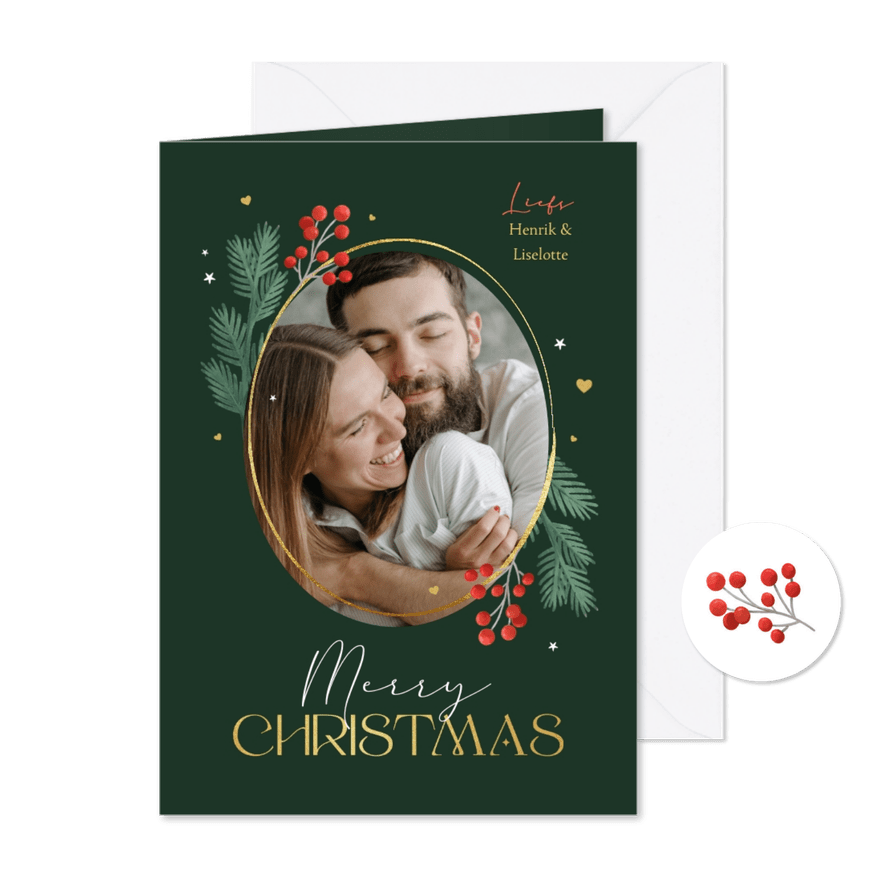 Kerstkaart winter dennentakje besjes gouden hartjes foto - Kaartimpressie