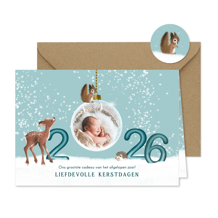 Kerstkaart winters met kerstbal, dieren en eigen foto - Kaartimpressie