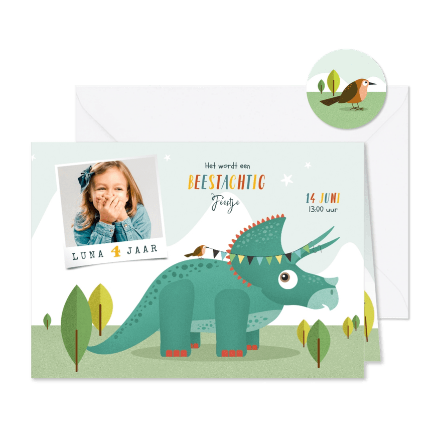 Kindefeestje vrolijk dinosaurus fotokaart triceratops - Kaartimpressie