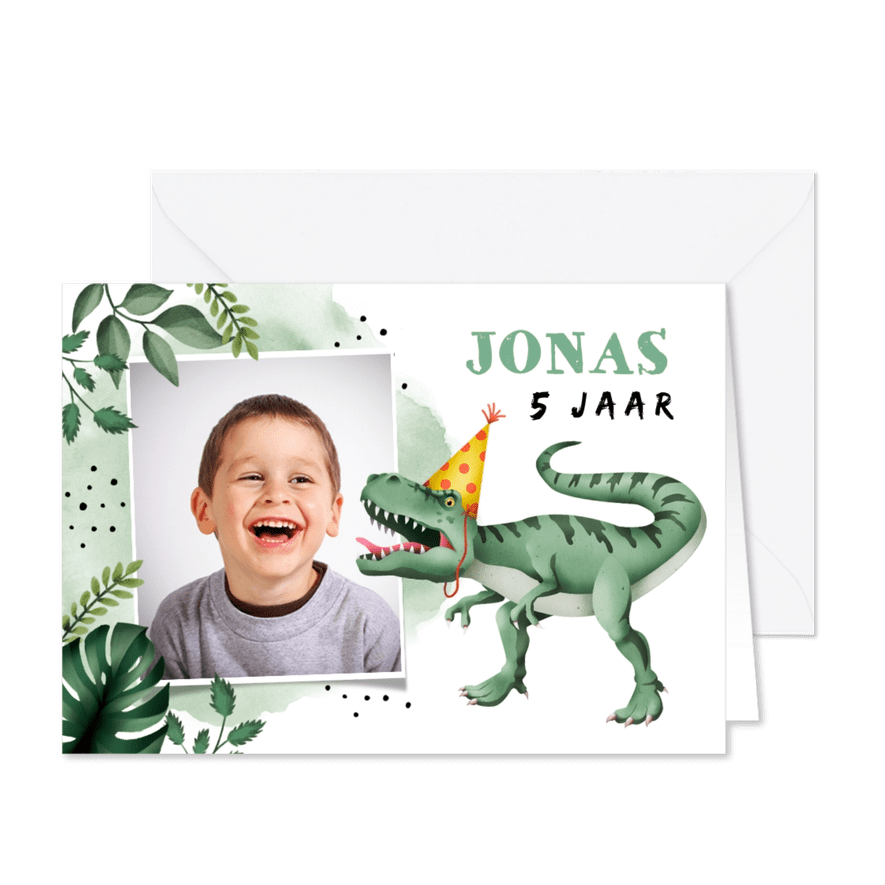 Kinderfeest uitnodiging stoer met t-rex en eigen foto - Kaartimpressie