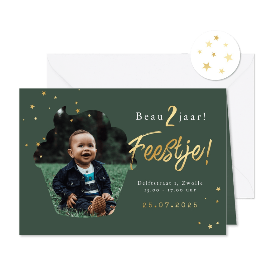 Kinderfeestje foto cupcake goud hip sterretjes - Kaartimpressie