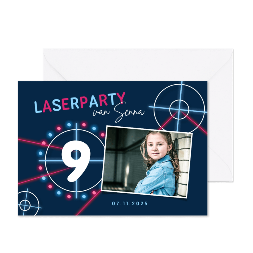 Kinderfeestje lasergames meisje neon foto laserschieten - Kaartimpressie