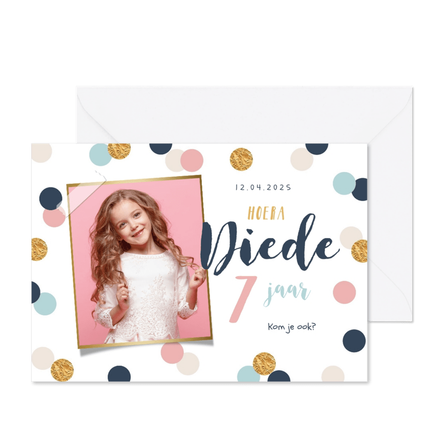 Kinderfeestje meisje feestelijk confetti goud foto - Kaartimpressie