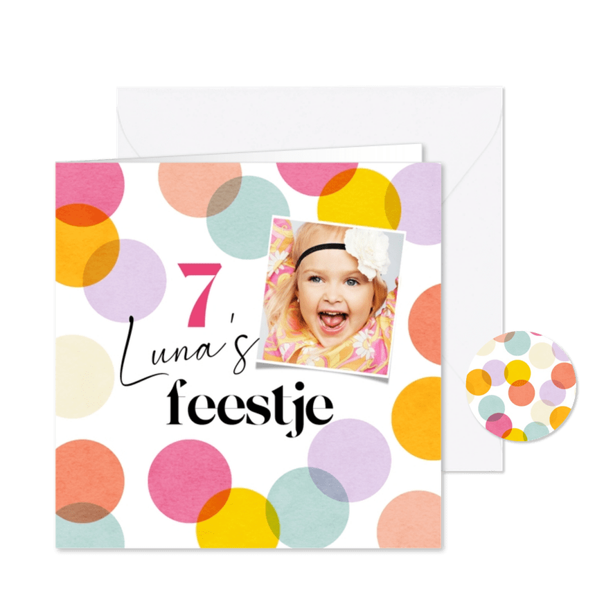 Kinderfeestje meisje kleurrijk confetti verjaardag foto  - Kaartimpressie