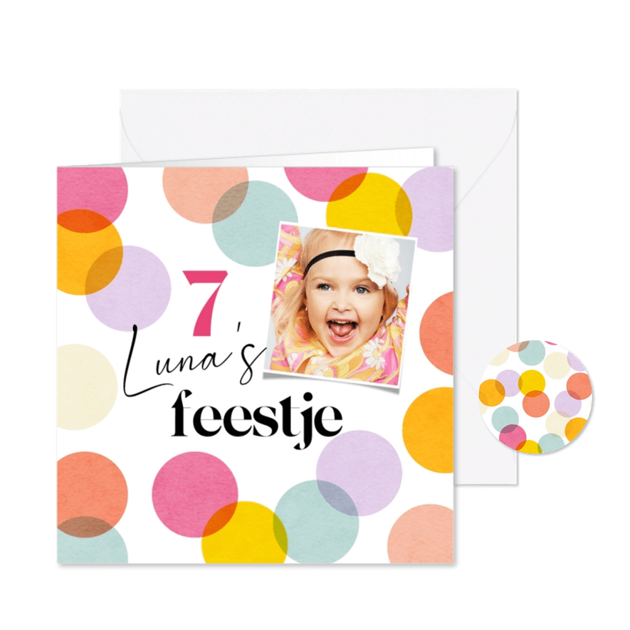 Kinderfeestje meisje kleurrijk confetti verjaardag foto  - Kaartimpressie