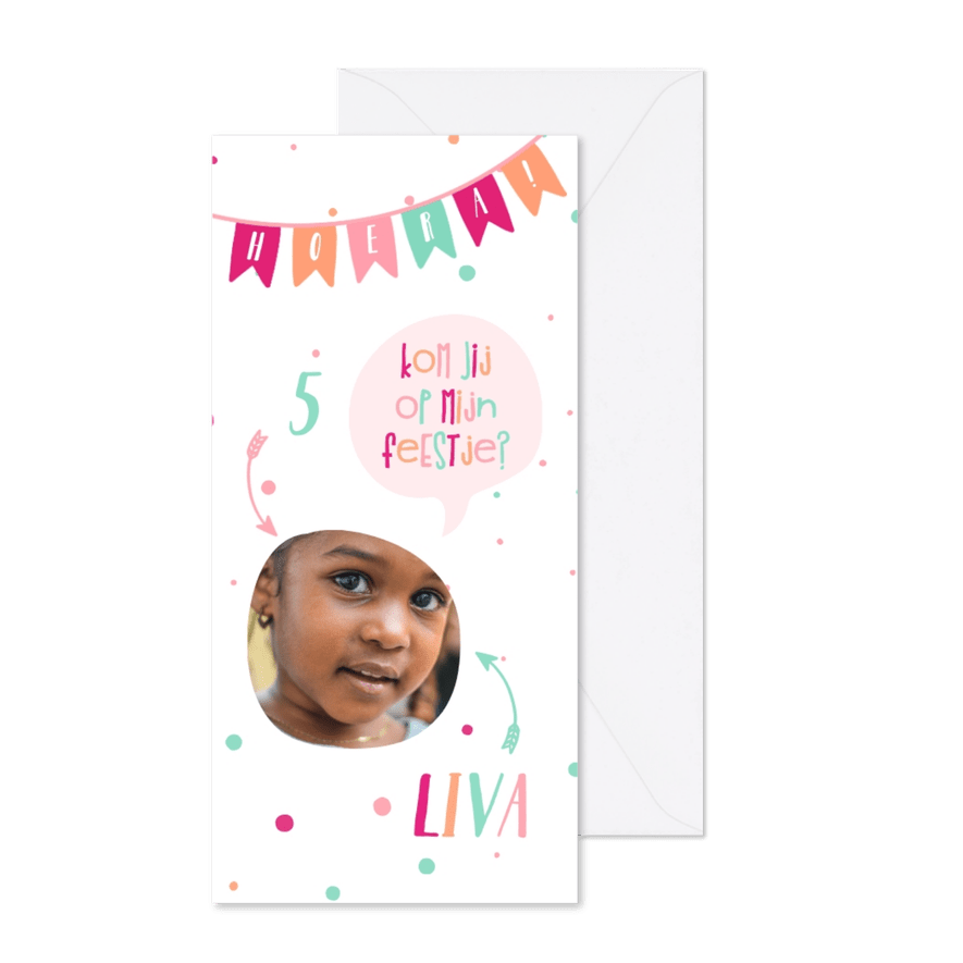 Kinderfeestje spreekwolkje met vlaggetjes meisje - Kaartimpressie