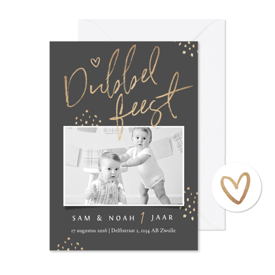 Kinderfeestje tweeling stijlvol goud hartjes confetti foto - Kaartimpressie