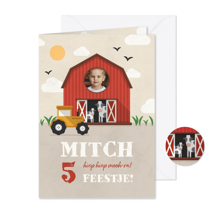 Kinderfeestje uitnodiging boerderij met koeien en tractor - Kaartimpressie