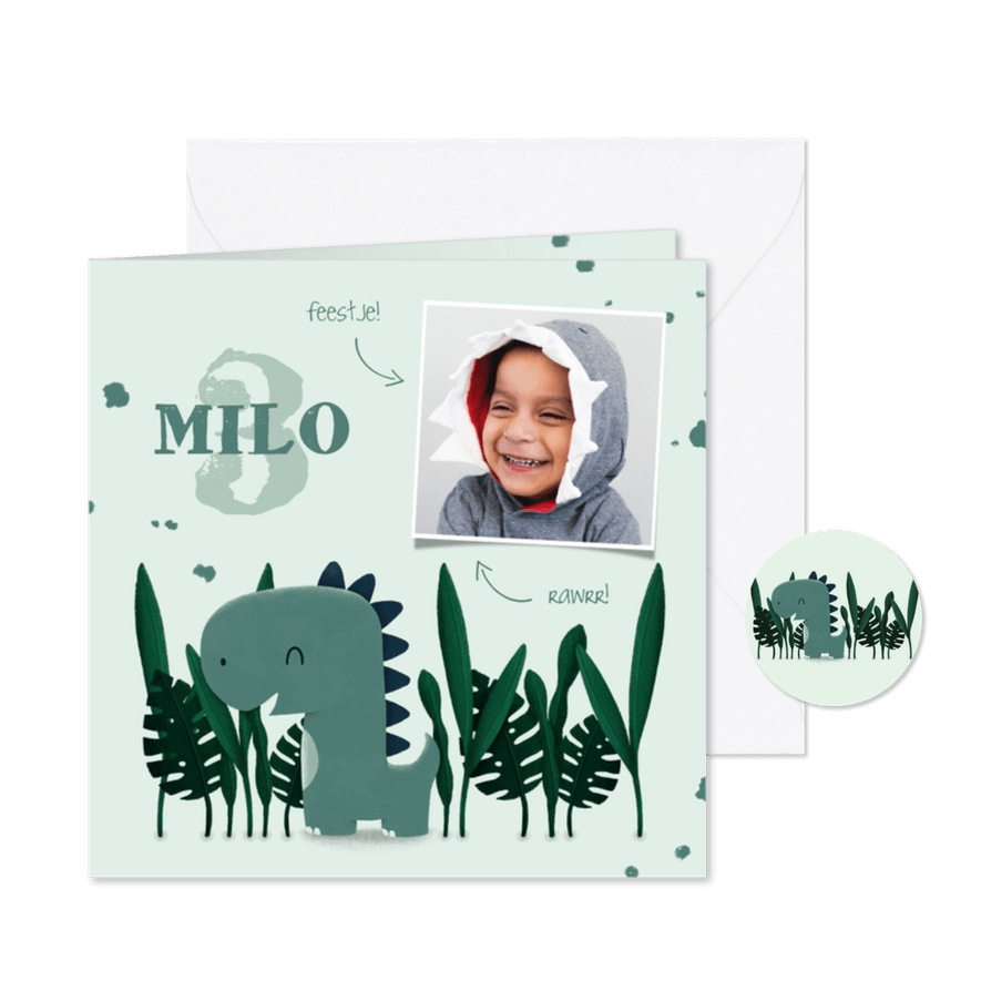 Kinderfeestje uitnodiging dinosaurus jungle met foto - Kaartimpressie