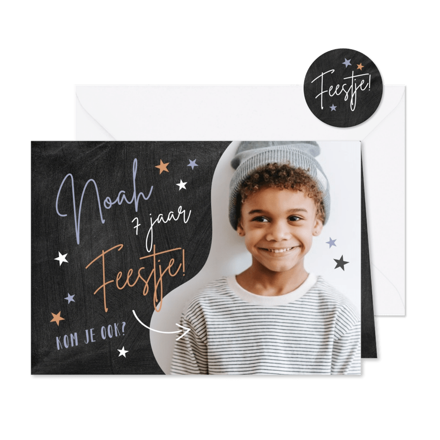 Kinderfeestje uitnodiging fotokaart stoer met sterretjes - Kaartimpressie