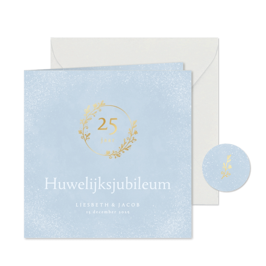 Klassieke lichtblauwe jubileumkaart met gouden ornament - Kaartimpressie