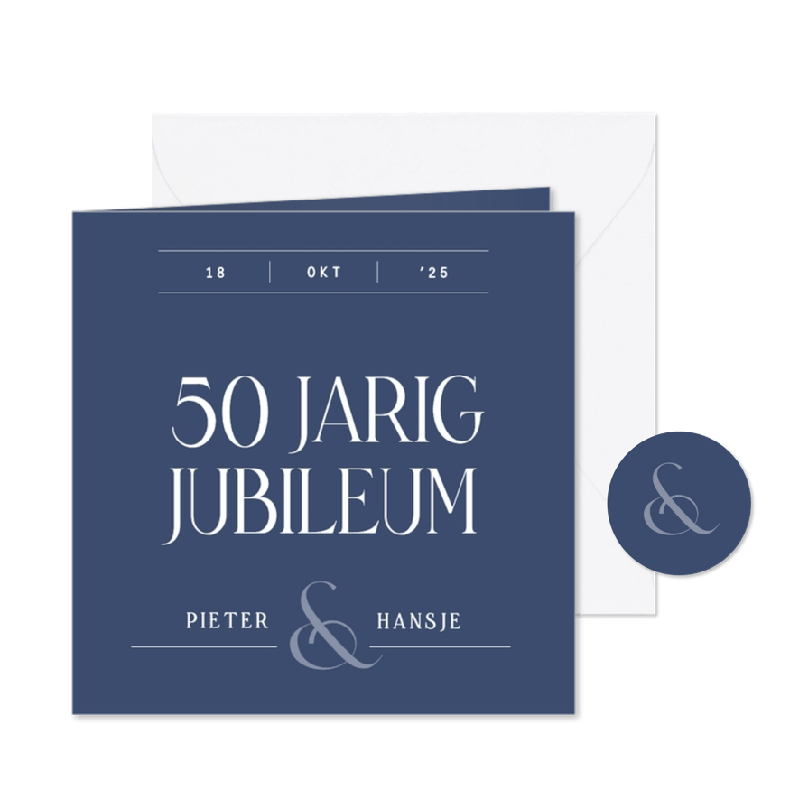 Klassieke uitnodiging jubileum typografisch donkerblauw - Kaartimpressie