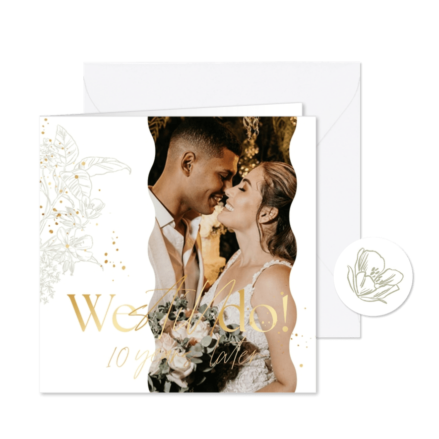 Klassieke uitnodiging jubileum 'we still do' botanisch goud - Kaartimpressie