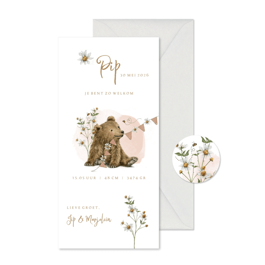 Langwerpig geboortekaartje met beertje tussen de bloemen - Kaartimpressie