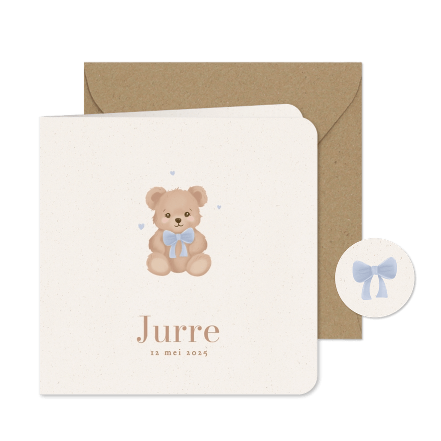 Lief beige geboortekaartje met teddybeer blauwe strik jongen - Kaartimpressie