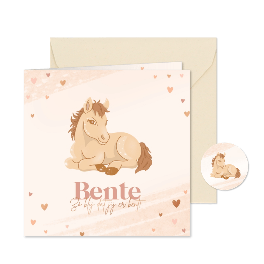 Lief beige geboortekaartje met veulentje en hartjes koper - Kaartimpressie