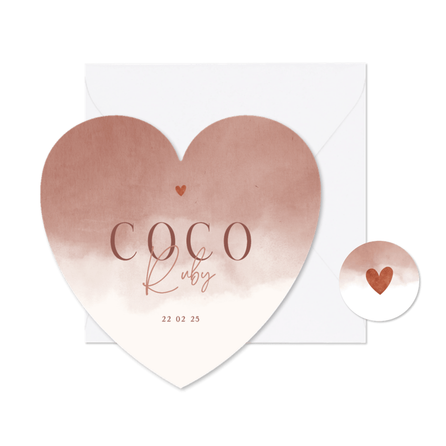 Lief geboortekaartje met zachtbruine waterverf in hartvorm - Kaartimpressie