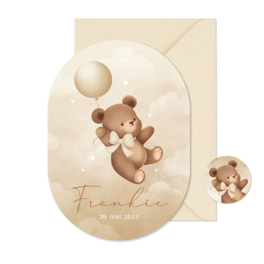 Lief geboortekaartje teddybeertje aan ballon met strik - Kaartimpressie