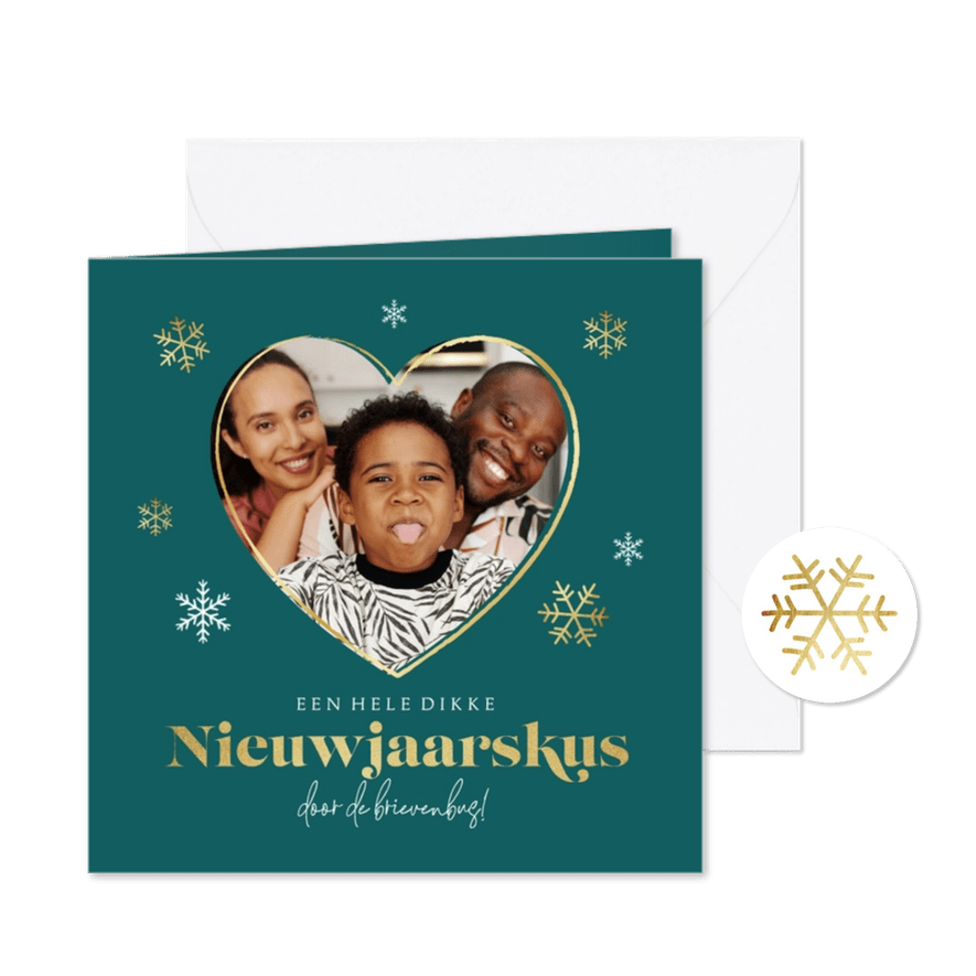Liefdevolle nieuwjaarskaart hartje goud sneeuw foto kus - Kaartimpressie