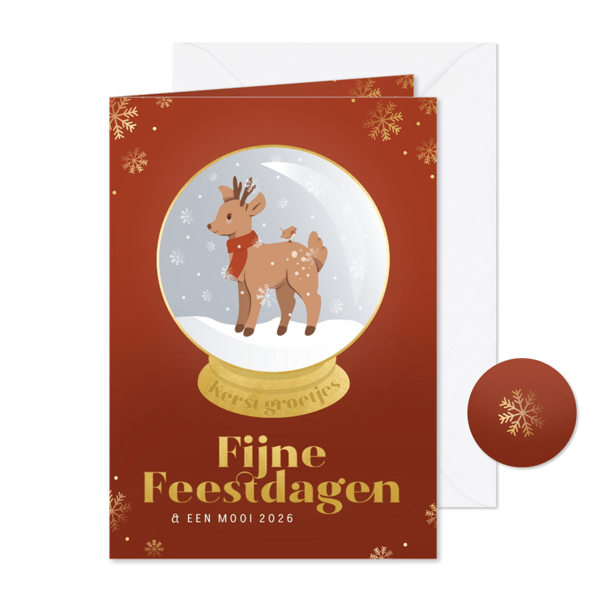 Lieve kerstkaart in rood met gouden sneeuwbol hertje vogel  - Kaartimpressie