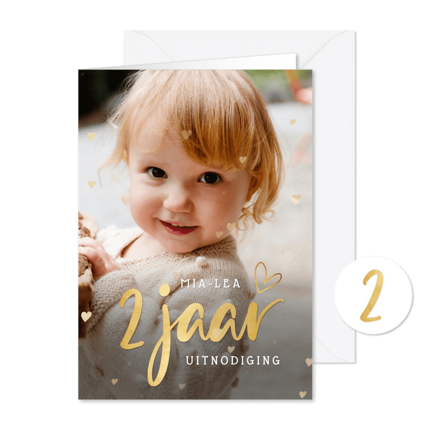 Lieve uitnodiging voor de 2e verjaardag met grote foto - Kaartimpressie