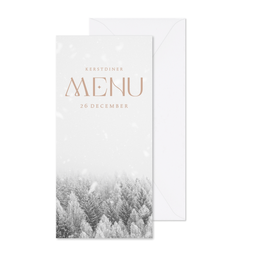 Menukaart voor kerst met een besneeuwd bos - Kaartimpressie
