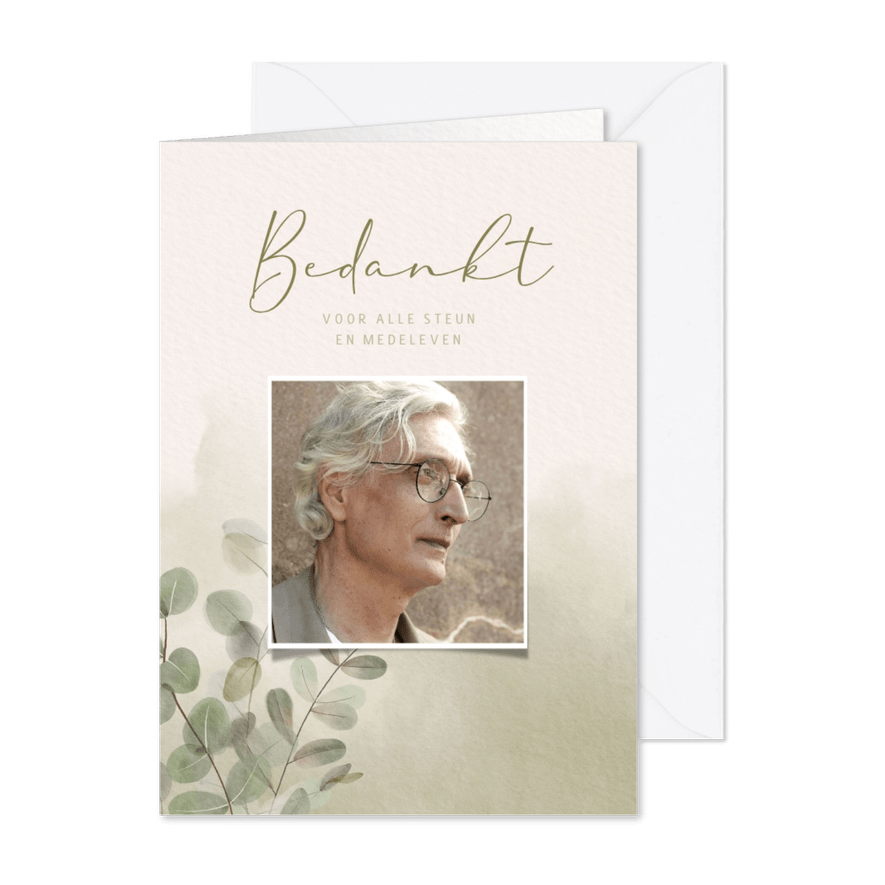 Moderne rouw bedankkaart groene waterverf eucalyptus takjes - Kaartimpressie