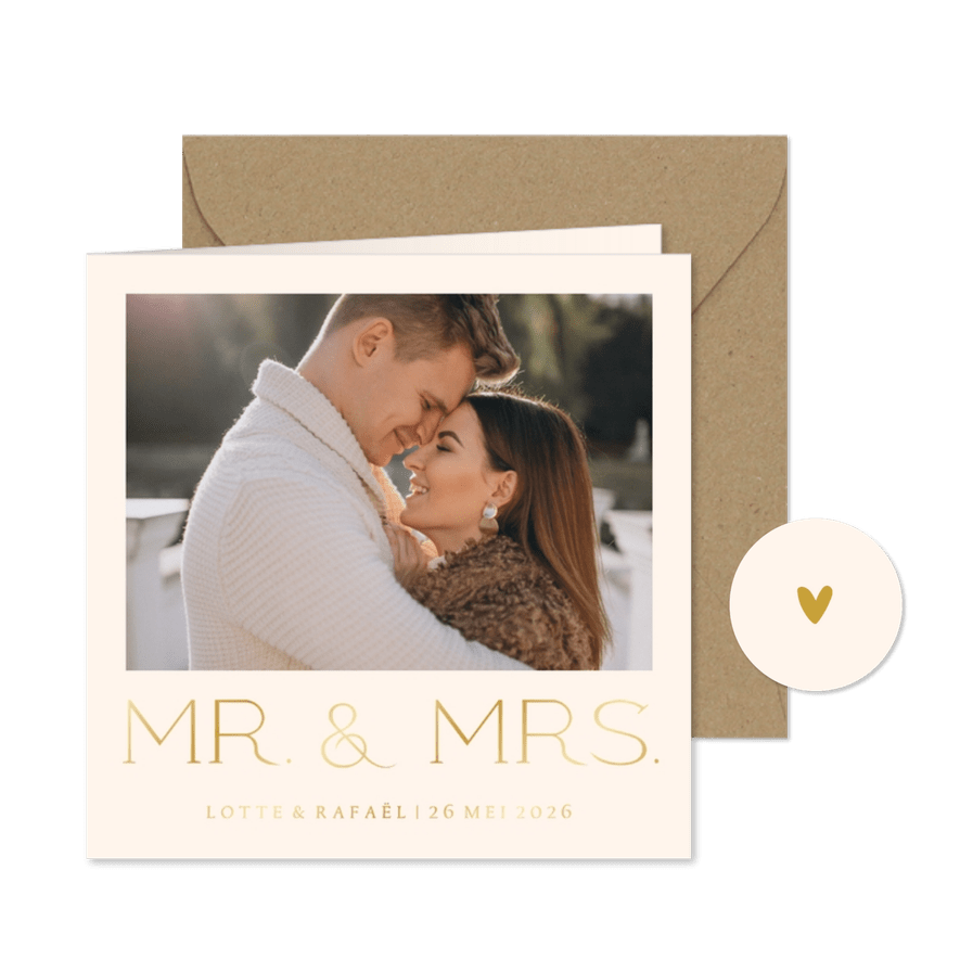 Moderne simpele trouwkaart met foto en goudfolie - Kaartimpressie