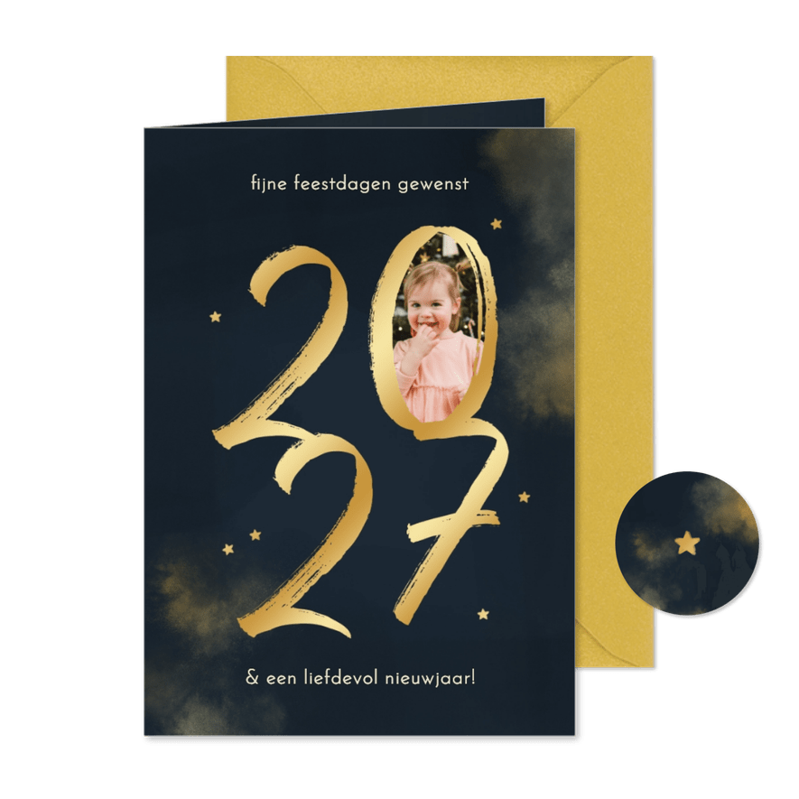 Nieuwjaarskaart 2027 goud met foto en sterretjes - Kaartimpressie
