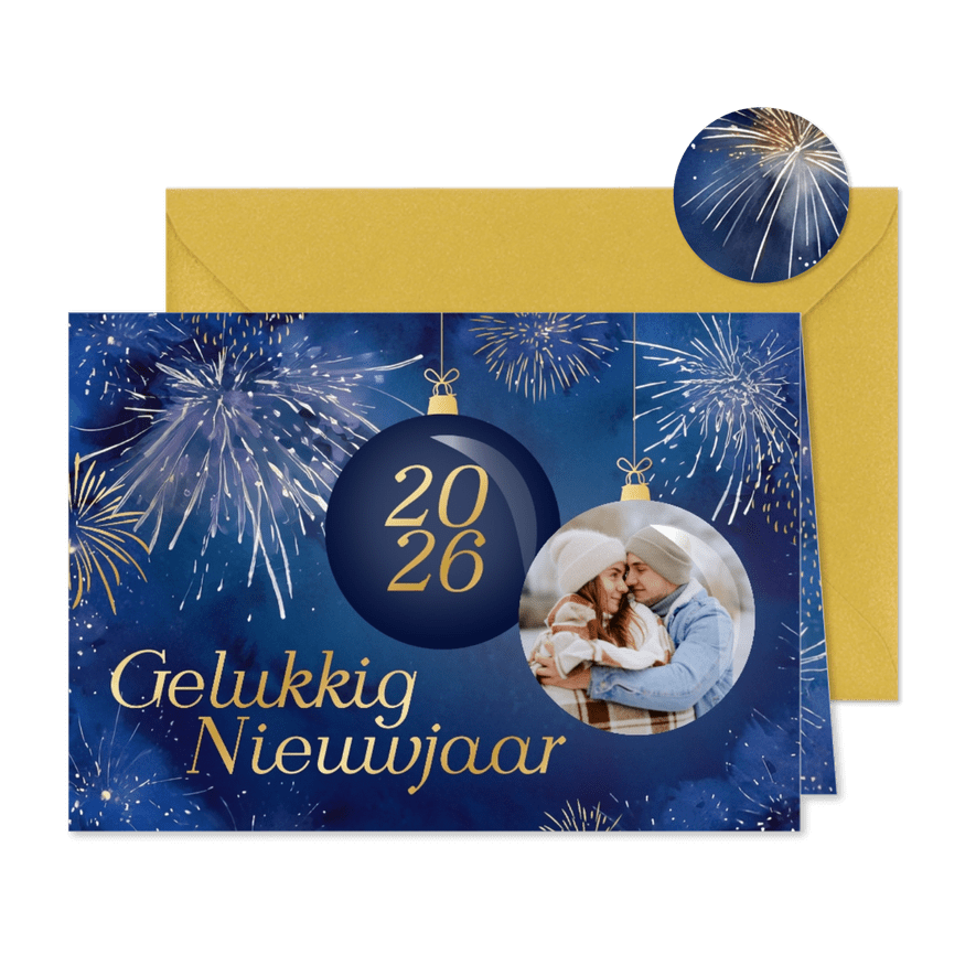 Nieuwjaarskaart met geschilderd vuurwerk kerstbal en foto - Kaartimpressie