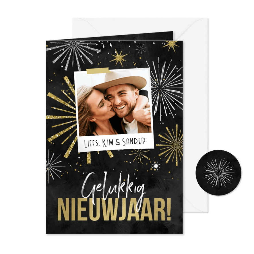 Nieuwjaarskaart vuurwerk oliebollen champagne foto - Kaartimpressie