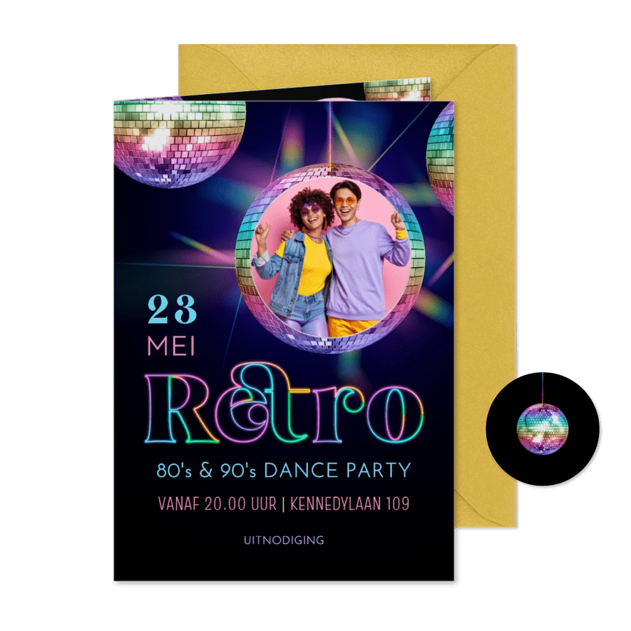 Retro uitnodiging discobal in lichtgevende regenboogkleuren - Kaartimpressie