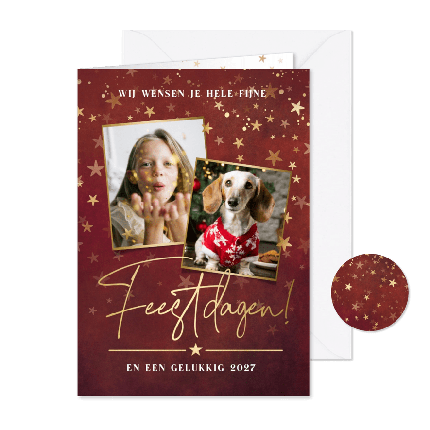 Rode kerstkaart met gouden sterretjes en 2 eigen foto's - Kaartimpressie