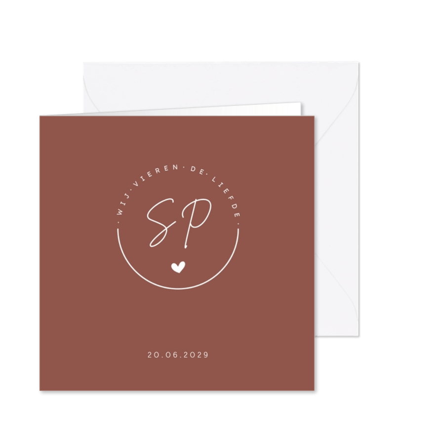 Roestbruine trouwkaart met logo met initialen - Kaartimpressie