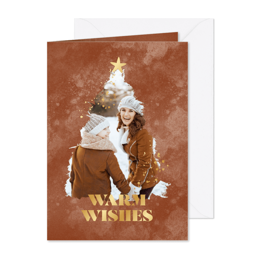 Roestkleurige kerstkaart met foto in kerstboom vorm - Kaartimpressie