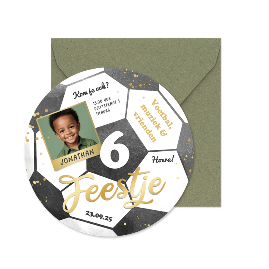 Ronde kaart voetbal kinderfeestje uitnodiging toernooi foto - Kaartimpressie